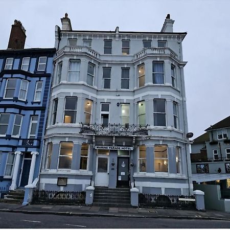 Oyo Marine Parade Hotel, Eastbourne Pier Exterior photo